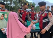 HUT Sabhara, Polisi Bagi Takjil