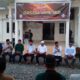 KIP Nagan Raya saat melakukan acara buka puasa bersama di halaman kantor KIP, Minggu (24/3).(Waspada/Muji Burrahman)