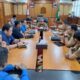 Pj Gubernur Aceh, Bustami menerima kunjungan Ketua PWI Aceh, Nasir Nurdin bersama unsur pengurusnya, termasuk Wakil Ketua Penasehat, Bustamam Ali di ruang kerja Gubernur Aceh, Senin (25/3). (Waspada/Ist)