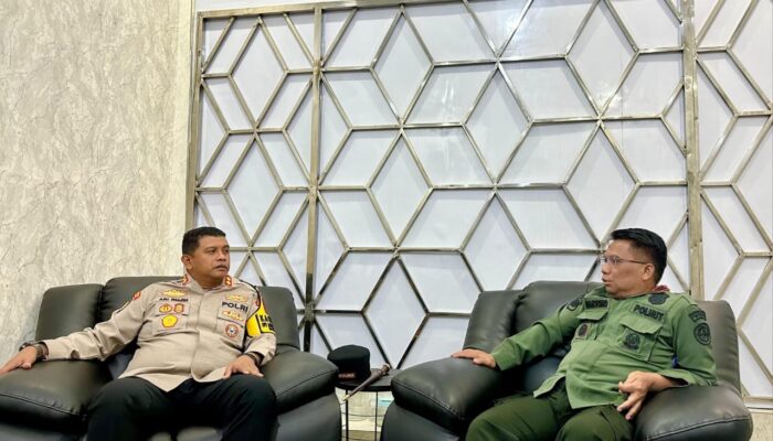 Tingkatkan Sinergitas, Kepala Balai TNBG Temui Kapolres