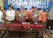 7 tersangka terlibat kasus narkotika bersama sejumlah barang bukti. (Waspada/Idaham Butar Butar)