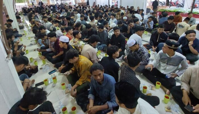 Masjid Fathun Qarib Siapkan 400 Paket Buka Puasa Setiap Hari