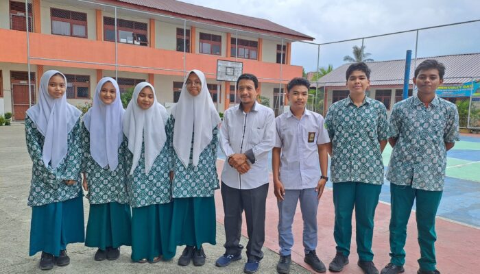 Tujuh Siswa SMA 15 Adidarma Lulus SNBP 2024
