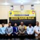 Kapolres Tanjungbalai AKBP Yon Edi Winara, Branch Manager Office BRI Tanjungbalai, Heldin Suranta Tarigan bersama staf dan karyawan diabadikan usai penandatanganan kerja sama. Waspada/ist