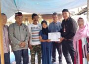 Disdikbud Serahkan Rp45 Juta Rehab Rumah Siswa Terbakar Di Julok