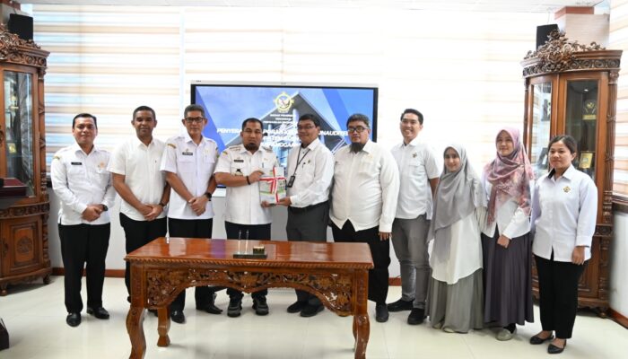 Iswanto Serahkan LKPD Aceh Besar TA 2023 Ke BPK RI