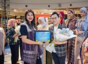 Kahiyang Ayu Saksikan Medan Raya Fashion Week