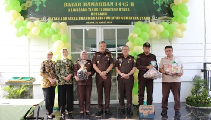 Kajati Sumut Idianto Apresiasi Bazar Dan Pasar Murah Ramadan IAD Wilayah Sumut