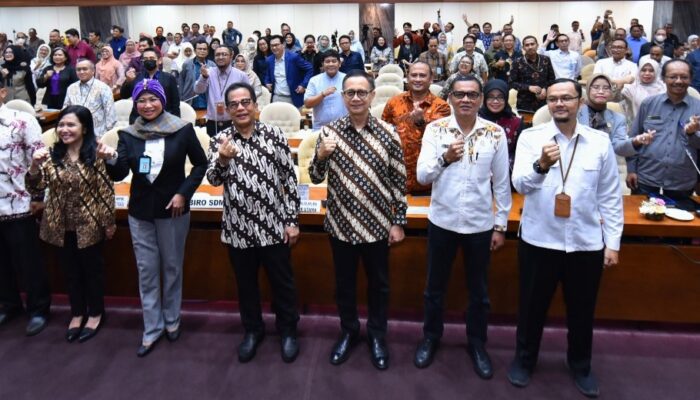 Sekjen DPR: Disiplin Merupakan Pondasi Utama Dalam Menjaga Produktivitas