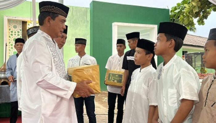 Kasdam I/BB Safari Ramadhan Di Yonarmed 2/KS