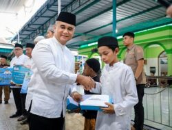 Safari Ramadan, Pemko Medan Santuni Anak Yatim Piatu Di Medan Tembung