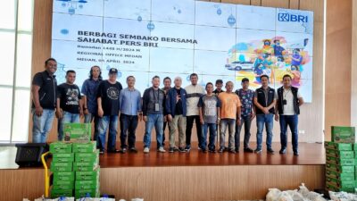 Berbagi Bahagia Bersama BRI Group, BRI Regional Office Medan Bagikan Paket Sembako kepada Sahabat Pers