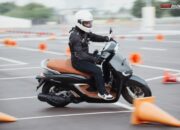 Ngecas Di Motor, Pastikan HP Kondisi Mati