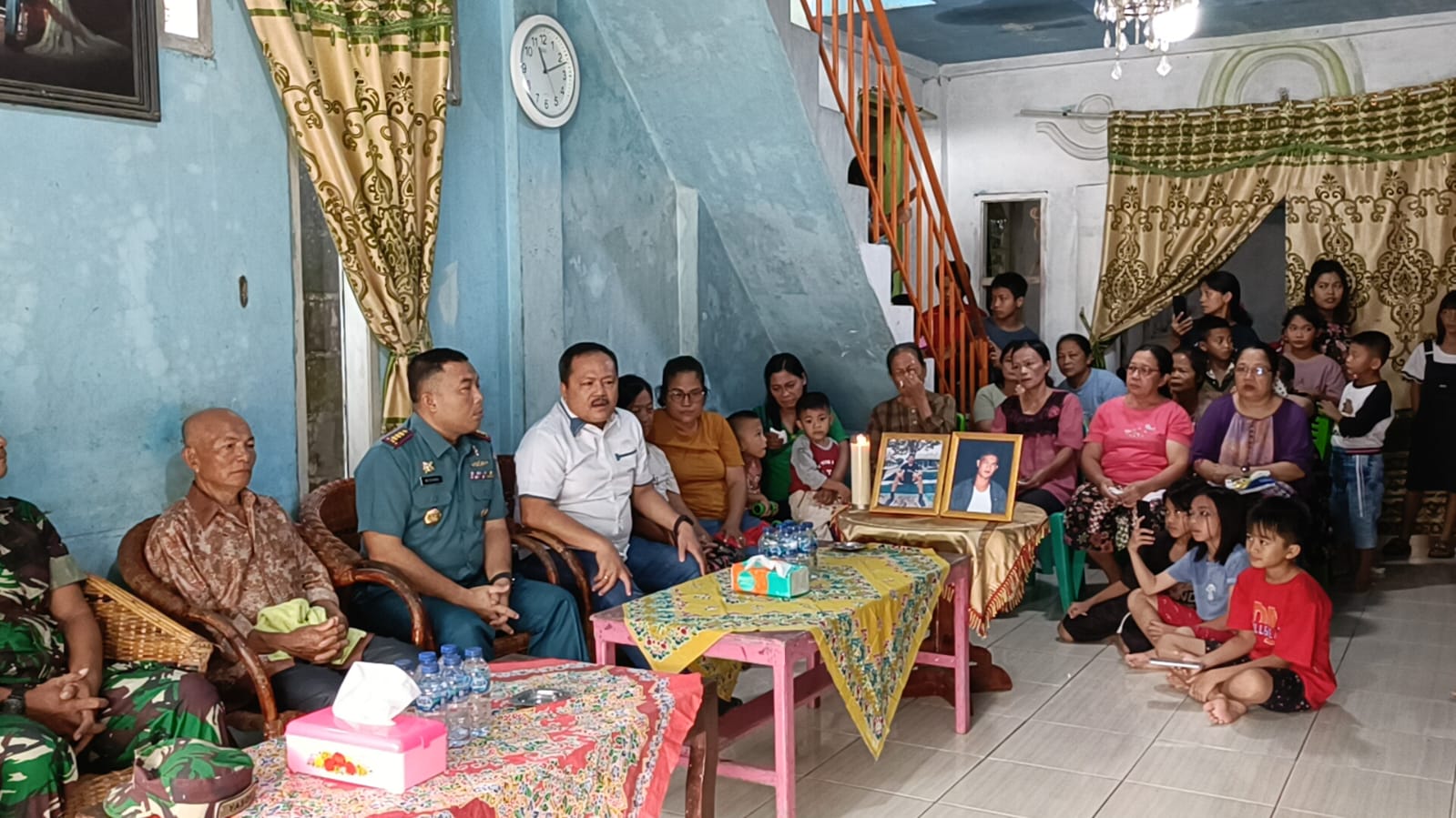 Danlanal Nias Bersama Wabup Nisel Kunjungi Keluarga Iwan Sutrisman Telaumbanua