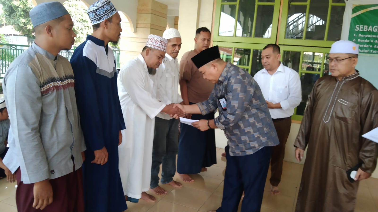 PT. Bank Sumut Sibuhuan Salurkan Zakat Kepada 30 Mustahiq