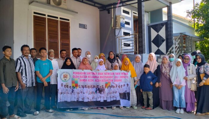 Sambut Idul Fitri, Ikmali Santuni Anak Yatim Dan Fakir Miskin