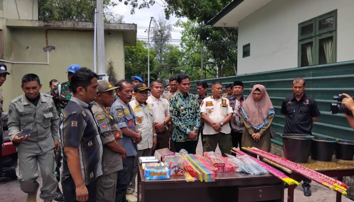 Satpol PP Langsa Musnakan Sejumlah Mercon