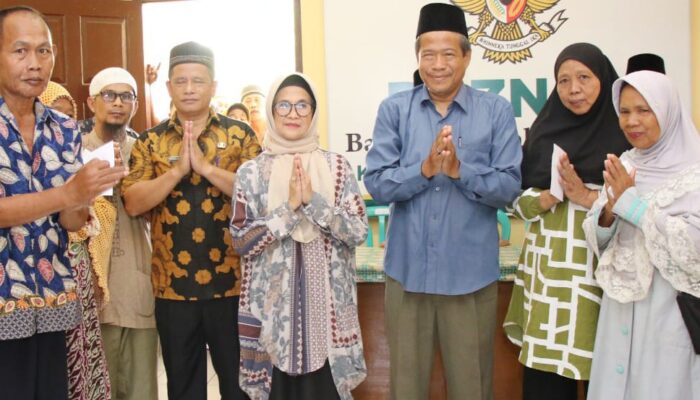 Wali Kota Serahkan Zakat Ke 1.100 Mustahiq Dari Baznas P. Siantar