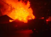 Breaking News: Puluhan Rumah Blok PJKA Langsa Terbakar