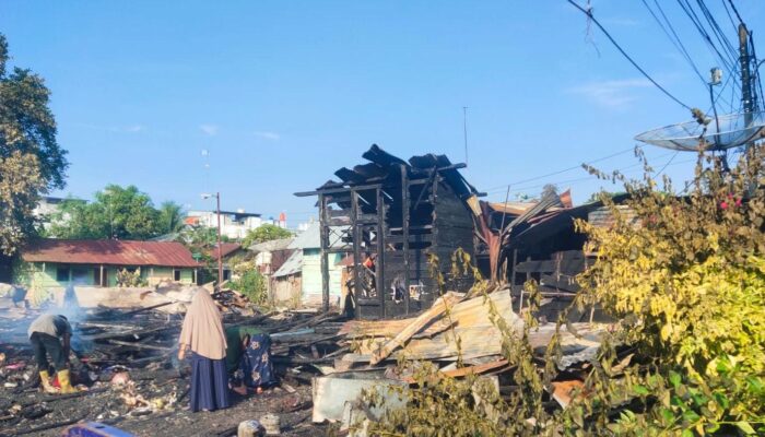Pasca Terbakarnya Blok PJKA Langsa, 17 KK Dan 43 Jiwa Tempati Posko Darurat