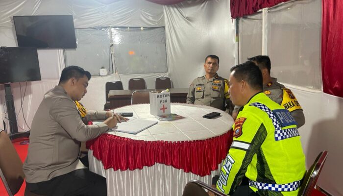 Kapolres Batubara Cek Personel Di Pos Pelayanan Ketupat Toba 2024