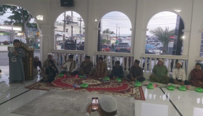 Buka Puasa Bersama Di Masjid Ubudiyah Diisi Tausiyah Dai Cilik