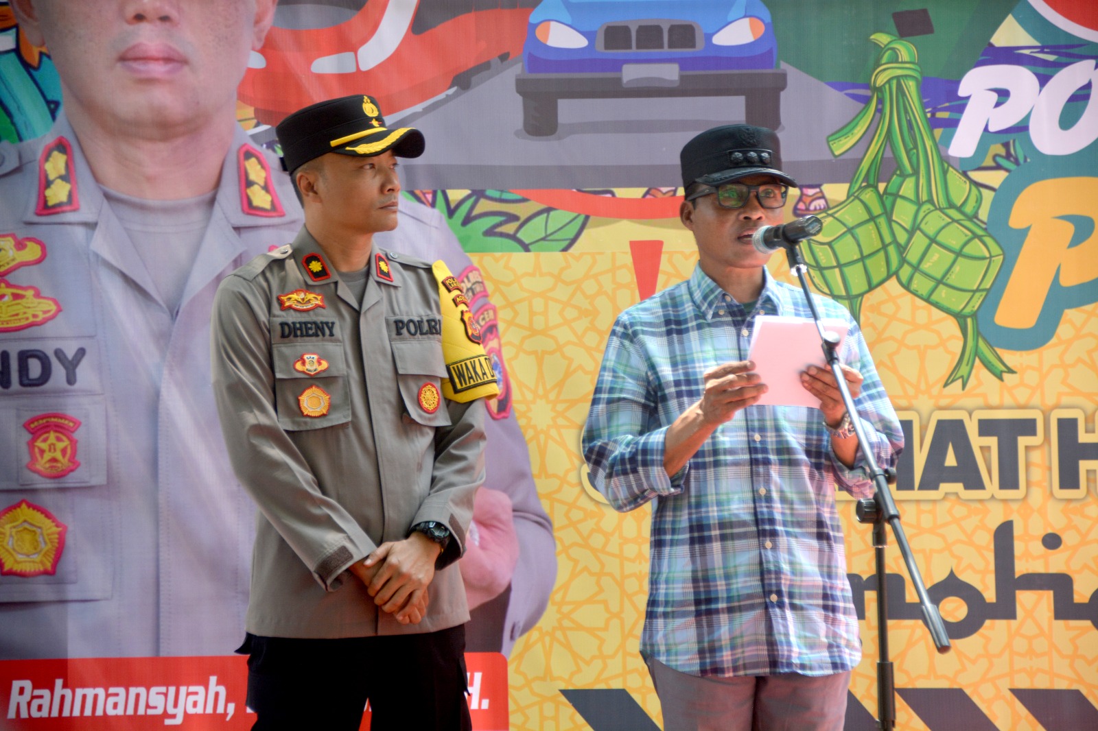 Pemko Dan Polres Langsa Lepas Rombongan Mudik Gratis Pemko Dan Polres Langsa Lepas Rombongan Mudik Gratis