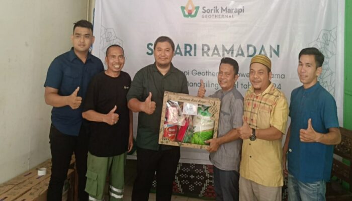 PWI Madina Salurkan Paket Lebaran