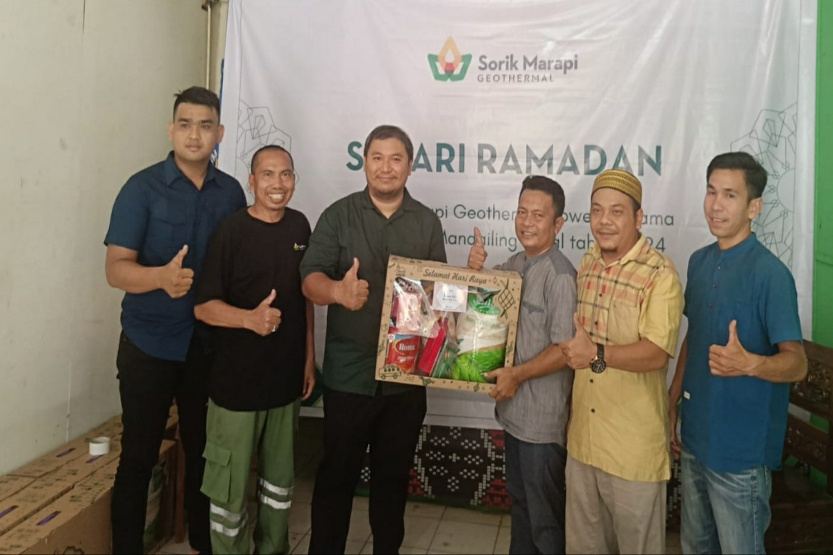 PWI Madina Salurkan Paket Lebaran