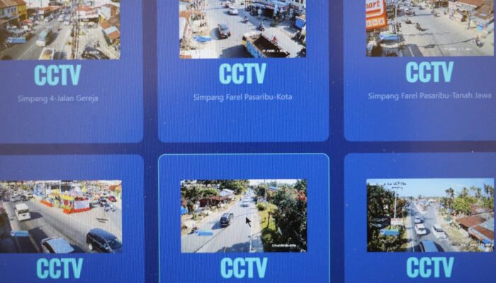 Humas Polres P.Siantar Pantau Arus Mudik Labaran Melalui CCTV