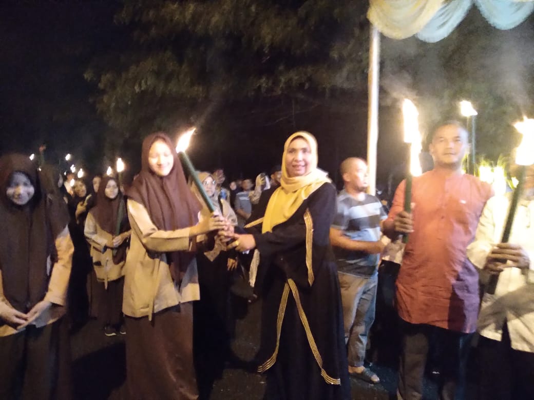 Pawai Obor Meriahkan Takbir Malam Lebaran