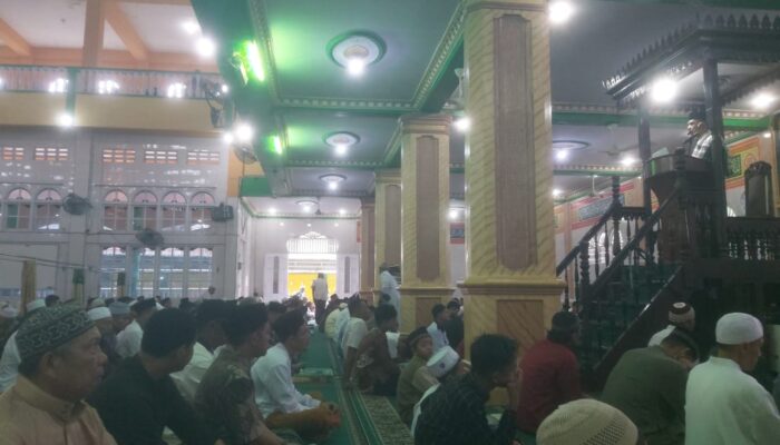 Jadikan Idul Fitri Momentum Bersimpuh Kepada Orangtua 