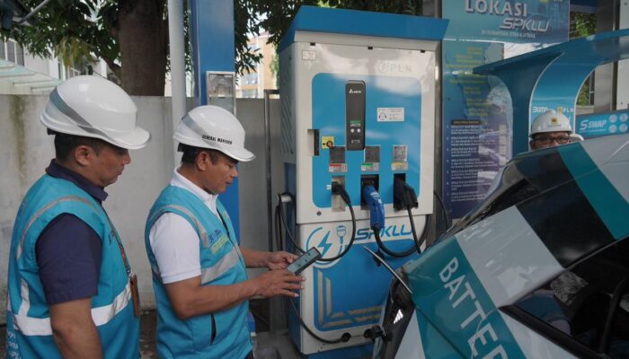 Pastikan SPKLU Beroperasi Normal Selama Libur Lebaran, GM PLN UID Sumut Lakukan Inspeksi