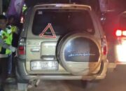 Arus Lalu Lintas Padat Merayap Di P. Siantar, Kapolres Dorong Mobil Mogok