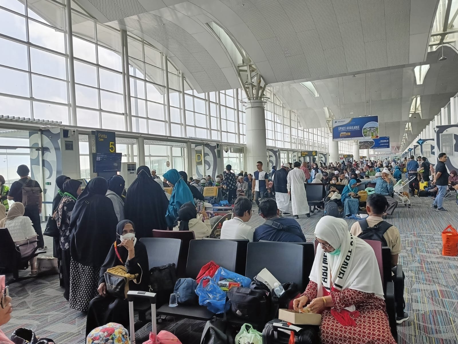 Bandara Kuala Namu Dipadati Arus Balik Lebaran