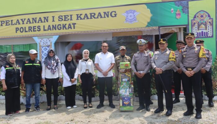 Kapolres Langkat Bersama Pj Bupati Tinjau Pos Yan Ketupat Toba 2024