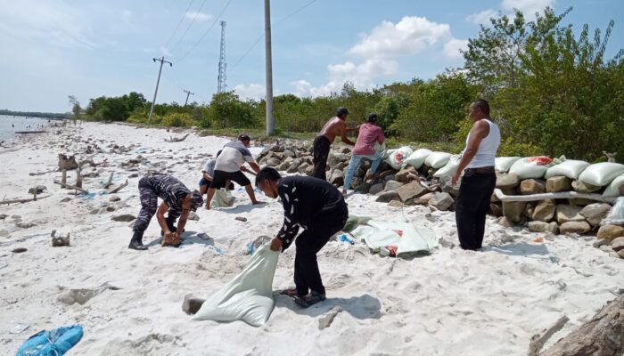 Desa Bandar Rahmat Bulanan Pasang, Ruas Jalan Amblas Warga Gotroy