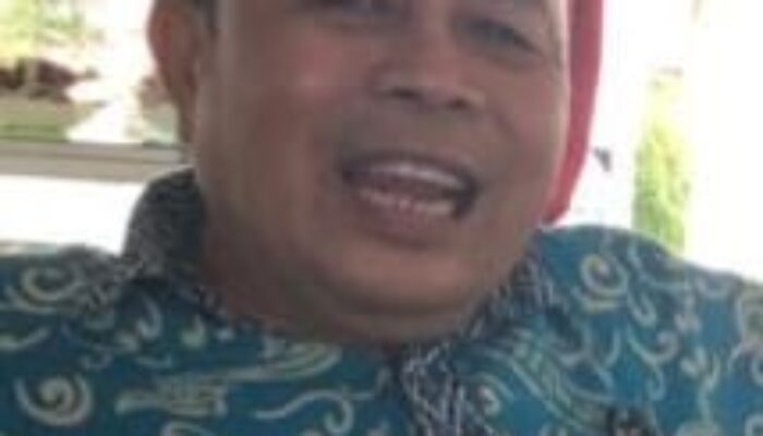 Kekuasaan Politik-Ekonomi Pada Sekelompok Orang