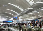 Arus Padat, Antrean Panjang Penumpang Di KNIA