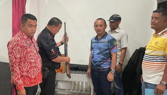 Kasat Intel Polres Taput Periksa Senpi Di Lapas Siborongborong