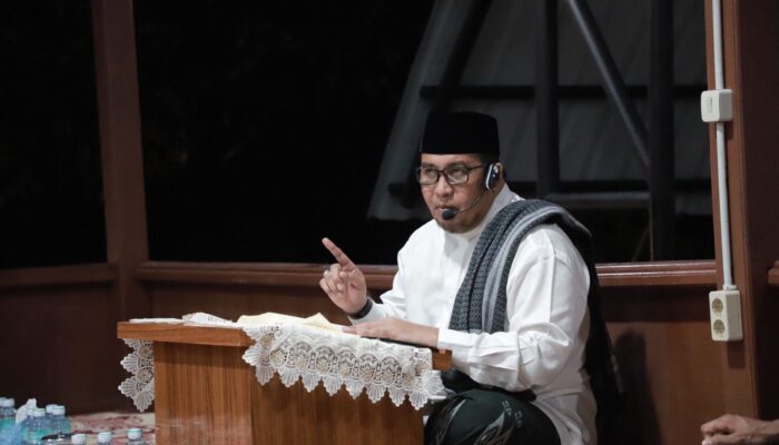 Halaqah Di Balee Meuligoe, Abah Junaidi Bahas Puasa Sunnah