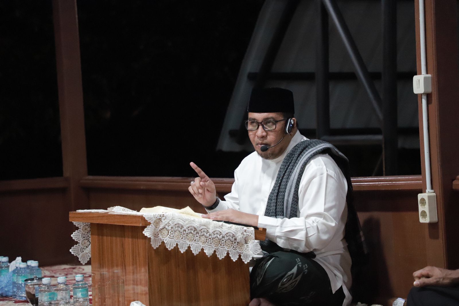 Halaqah Di Balee Meuligoe, Abah Junaidi Bahas Puasa Sunnah