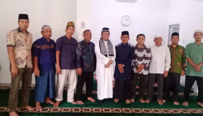 Tifatul Sembiring Khatib Dan Imam Salat Jumat