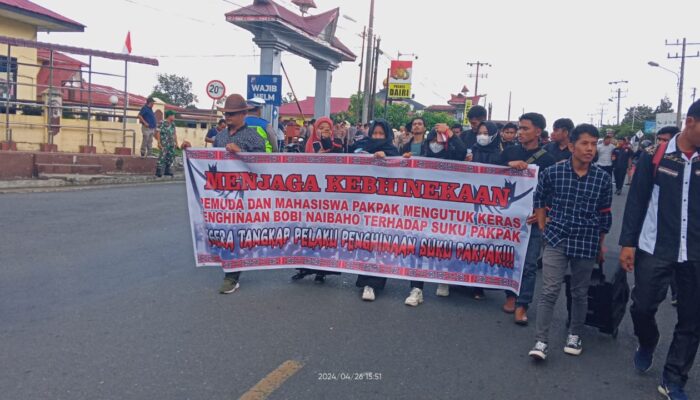 Mahasiswa Dan Pemuda Pakpak Demo Kantor Polres Dan DPRD Dairi