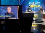 PT Perusahaan Gas Negara Tbk (PGN) menjalankan inisiatif untuk mengoptimalkan produk gas alam cair (LNG). Selain dalam rangka memenuhi kebutuhan industri di tengah terus menurunnya produksi gas bumi, penetrasi produk energi masa depan ini juga menjadi bagian dari strategi untuk tetap tangguh menghadapi risiko geopolitik global yang sedang terjadi.