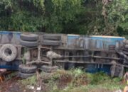 Truk CPO Tabrakan Beruntun Di Jalan Tol, 1 Truk Terbalik