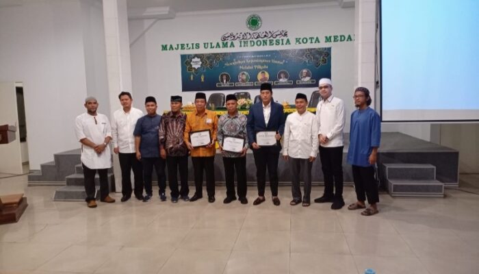 Diskusi Publik GNPF Ulama Sumut Mewujudkan Kepemimpinan Ummat Melalui Pilkada