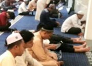 1.050 Umat Islam Iktikaf Di Masjid Agung