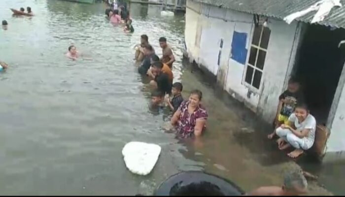 Jelang Hari Raya Idul Fitri 1445 H, Banjir Rob Cemaskan Warga Belawan