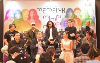 Sambut Hardiknas, Kemendikbudristek Gelar Konser Musikal Memeluk Mimpi-Mimpi